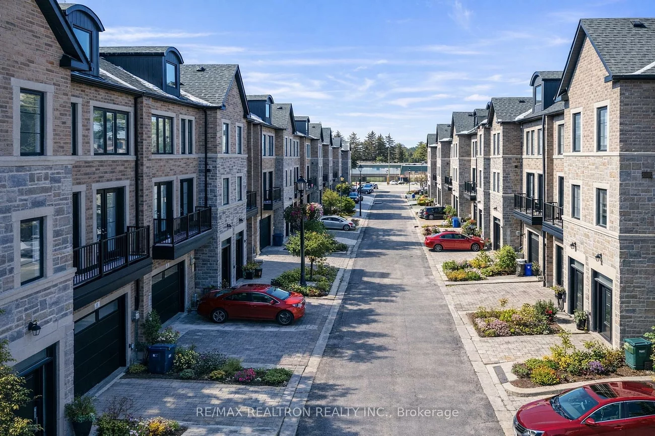 260, Eagle, Central Newmarket, Newmarket