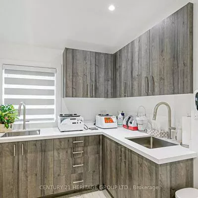 72, Prospect, Central Newmarket, Newmarket