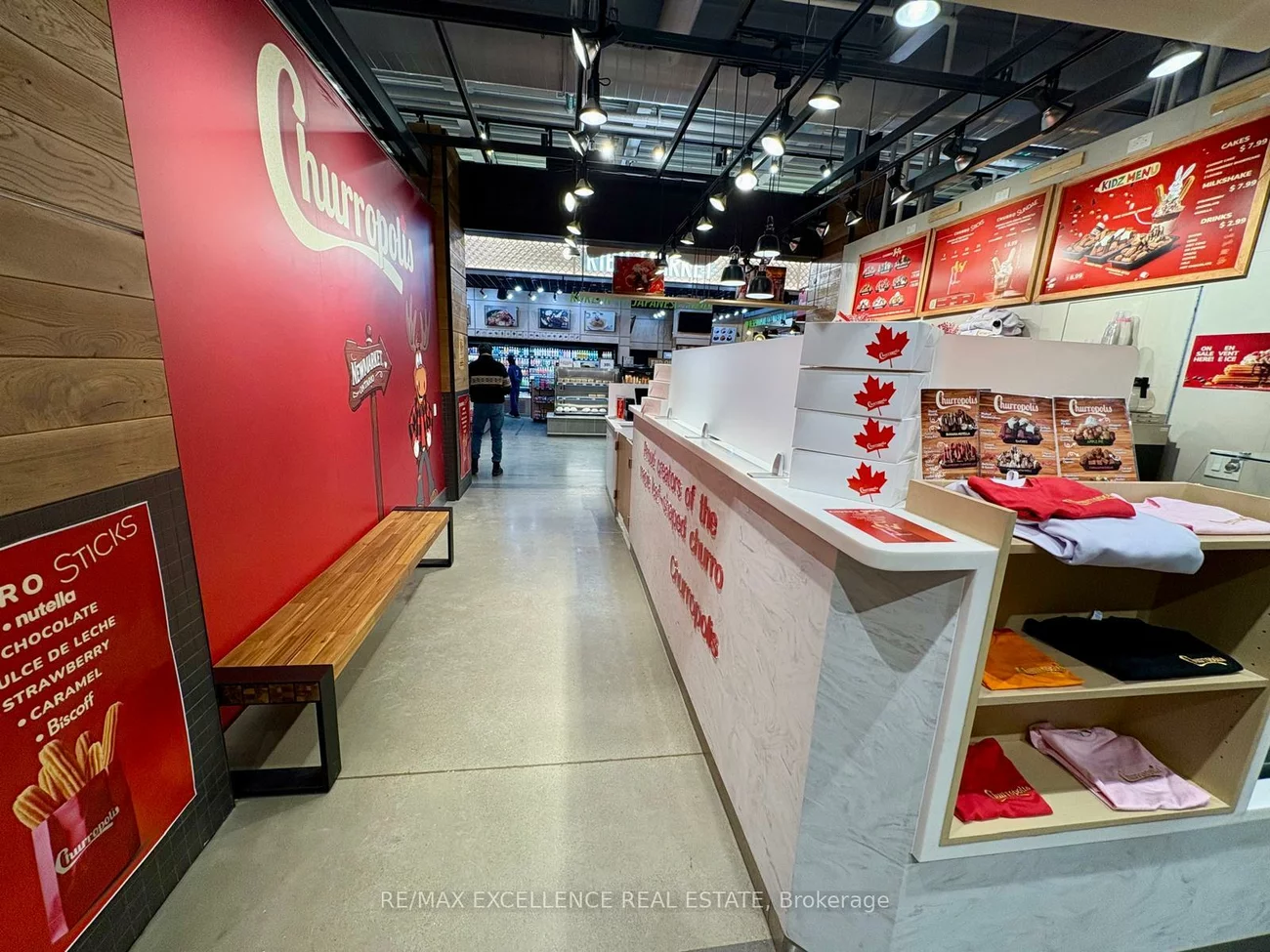 17600, Yonge, Woodland Hill, Newmarket