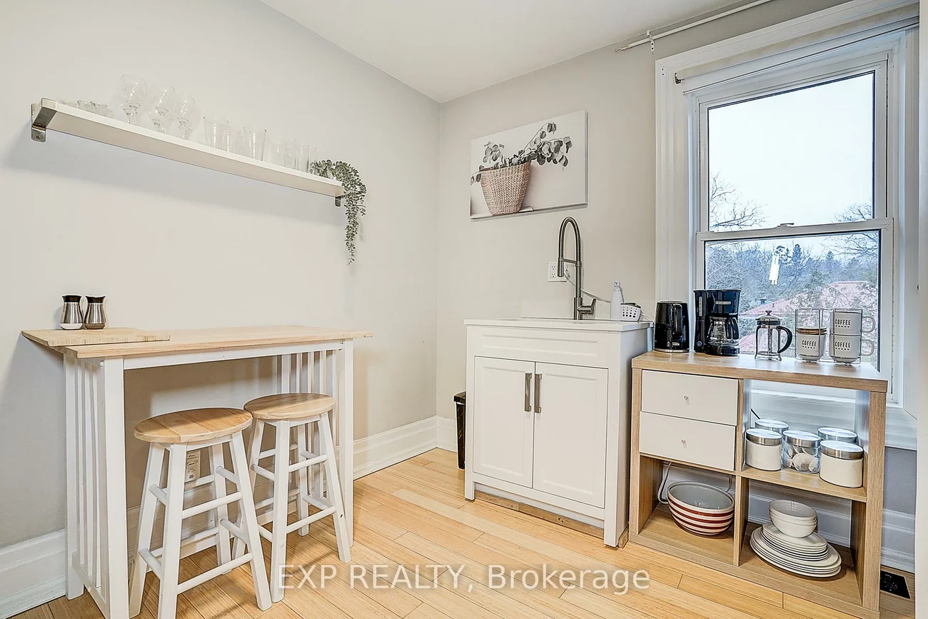 12, Vincent, Bristol-London, Newmarket