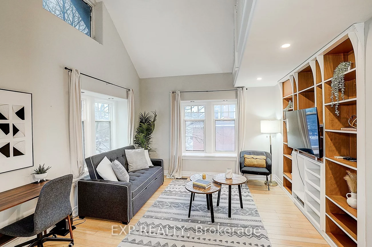 12, Vincent, Bristol-London, Newmarket