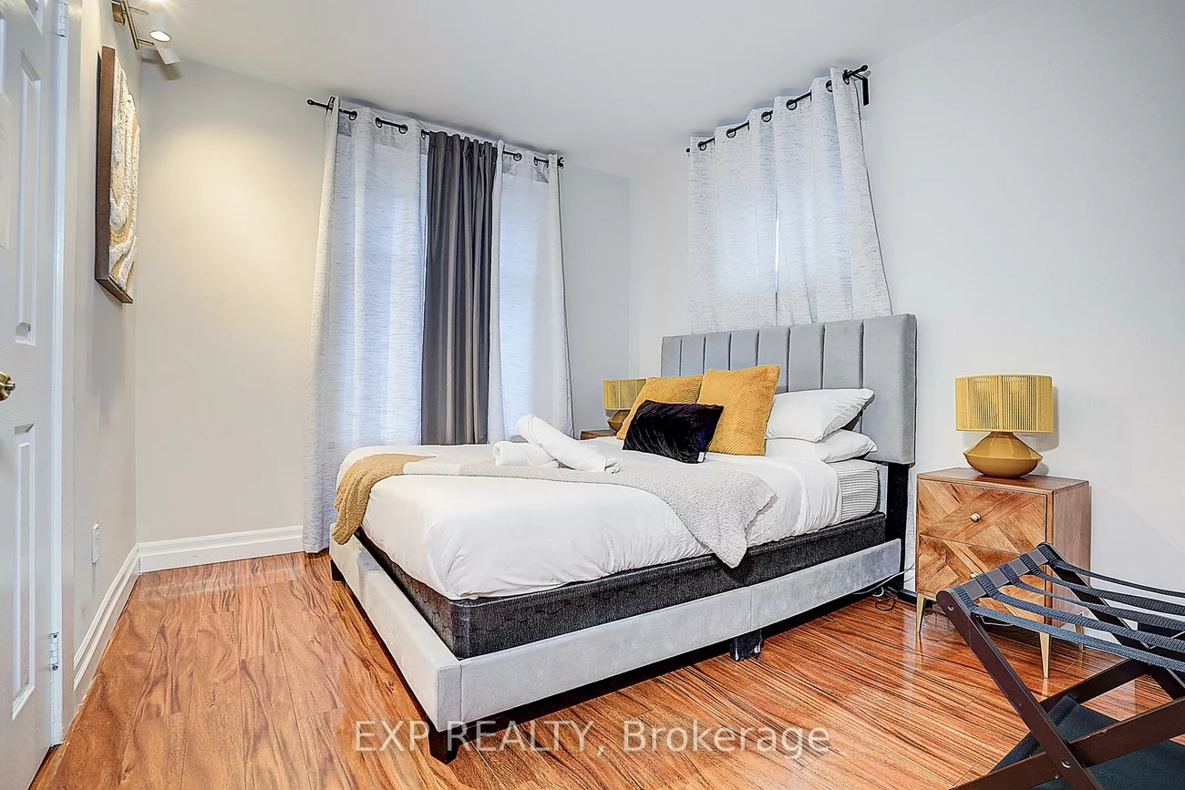 12, Vincent, Bristol-London, Newmarket