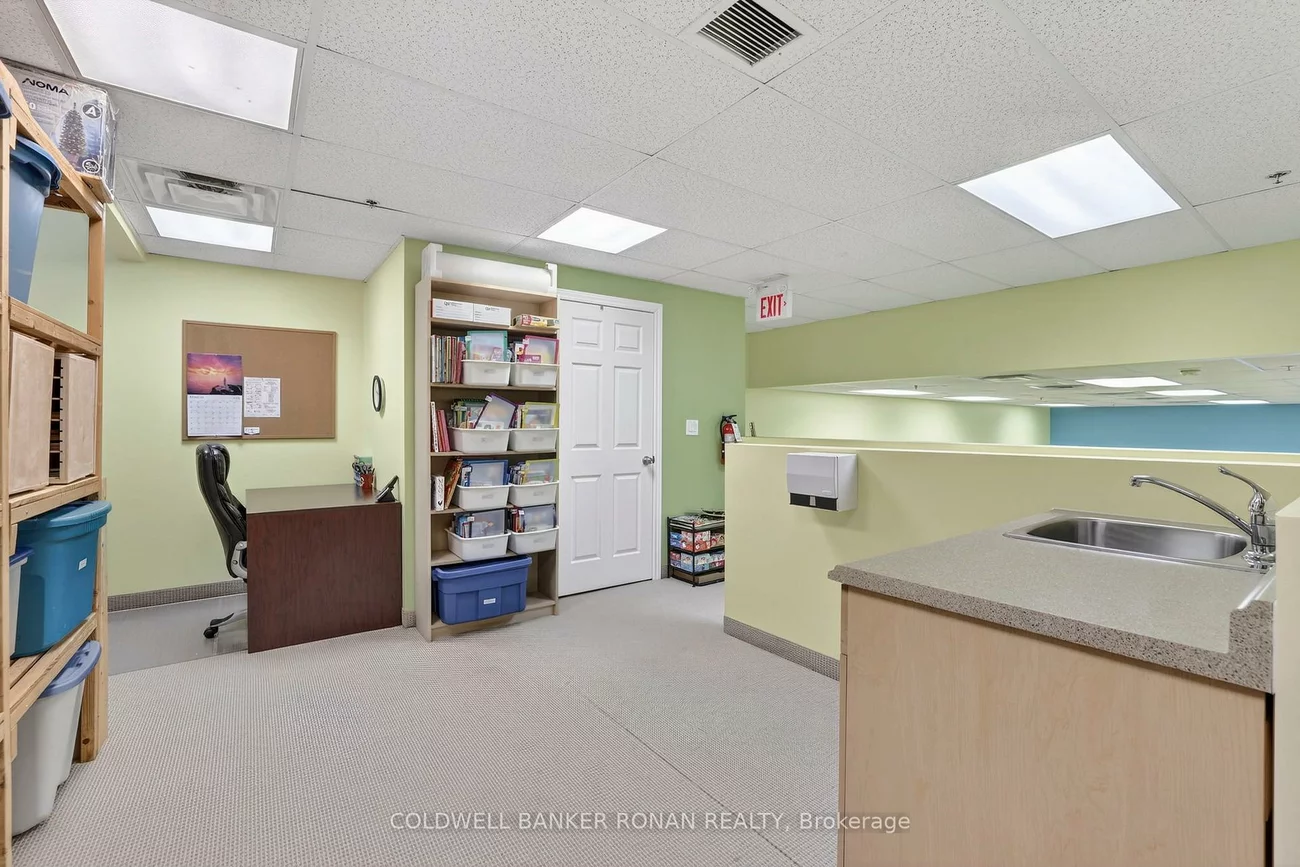 16945, Leslie, Newmarket Industrial Park, Newmarket