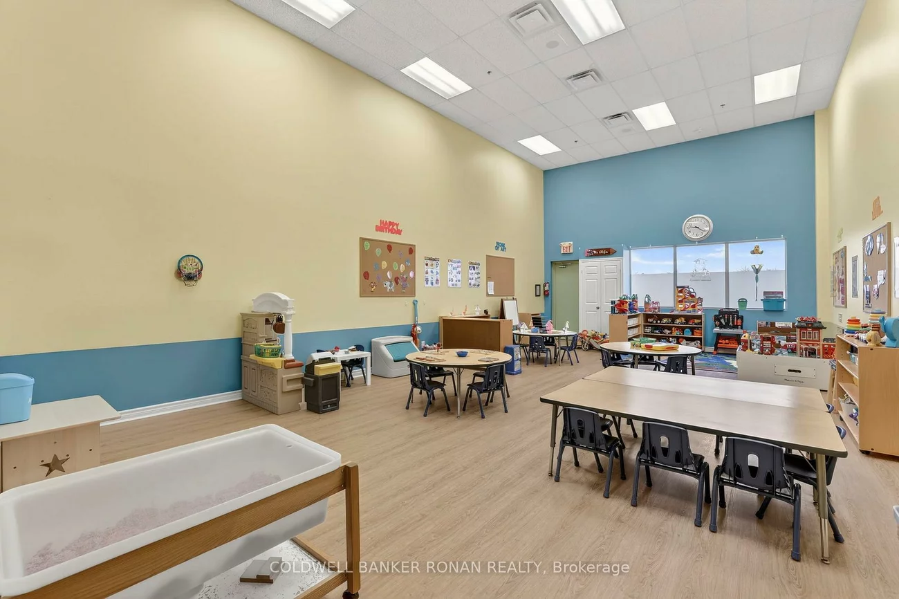 16945, Leslie, Newmarket Industrial Park, Newmarket