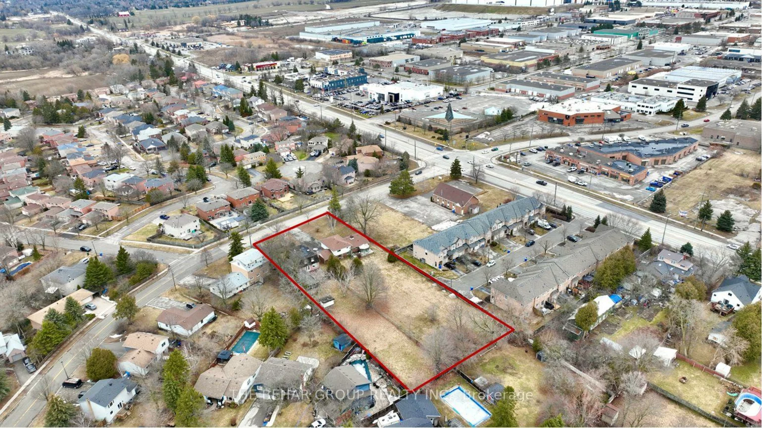 1038, Jacarandah, Huron Heights-Leslie Valley, Newmarket