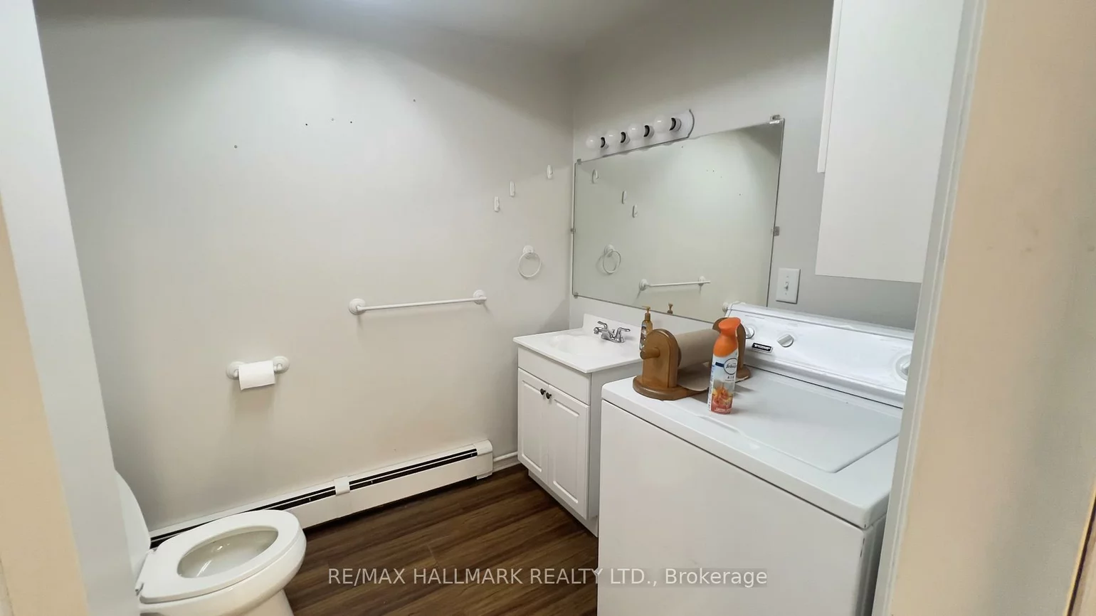 48, Prospect, Central Newmarket, Newmarket