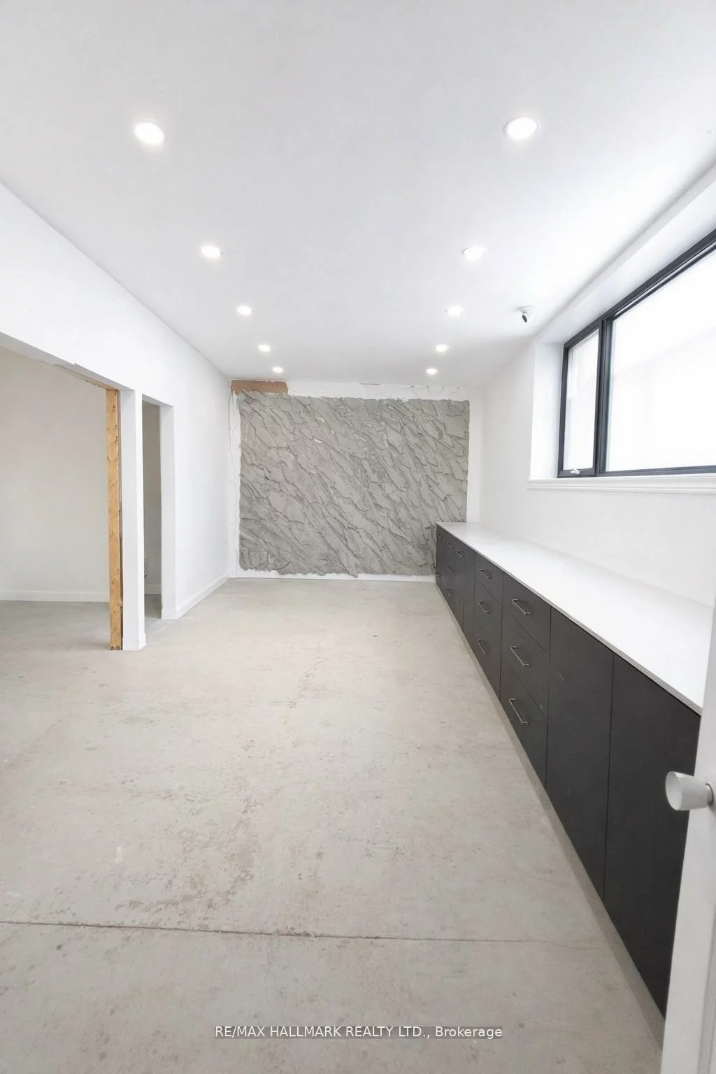 48, Prospect, Central Newmarket, Newmarket