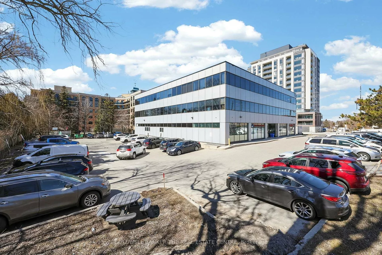 712, Davis, Gorham-College Manor, Newmarket