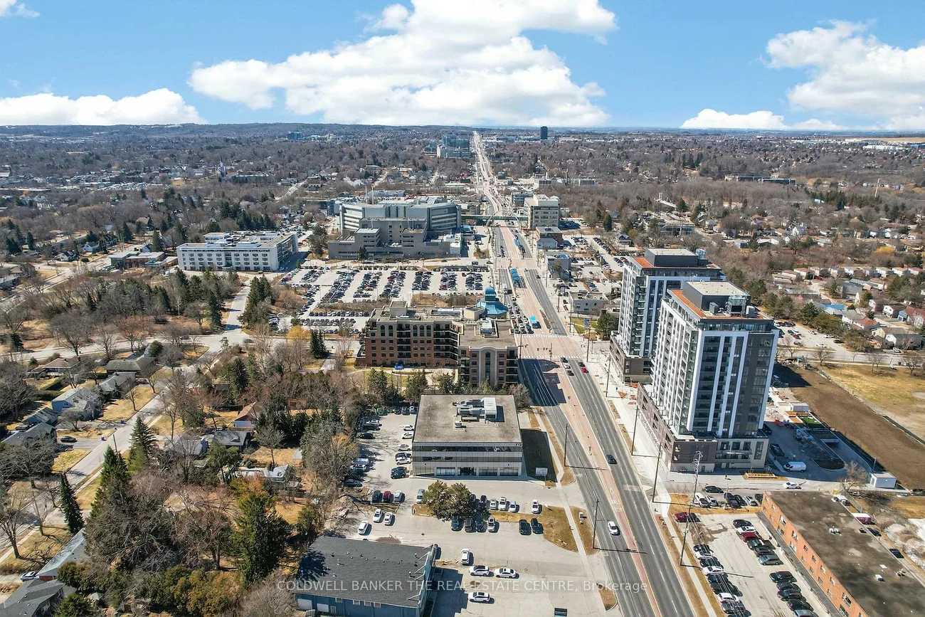 712, Davis, Gorham-College Manor, Newmarket