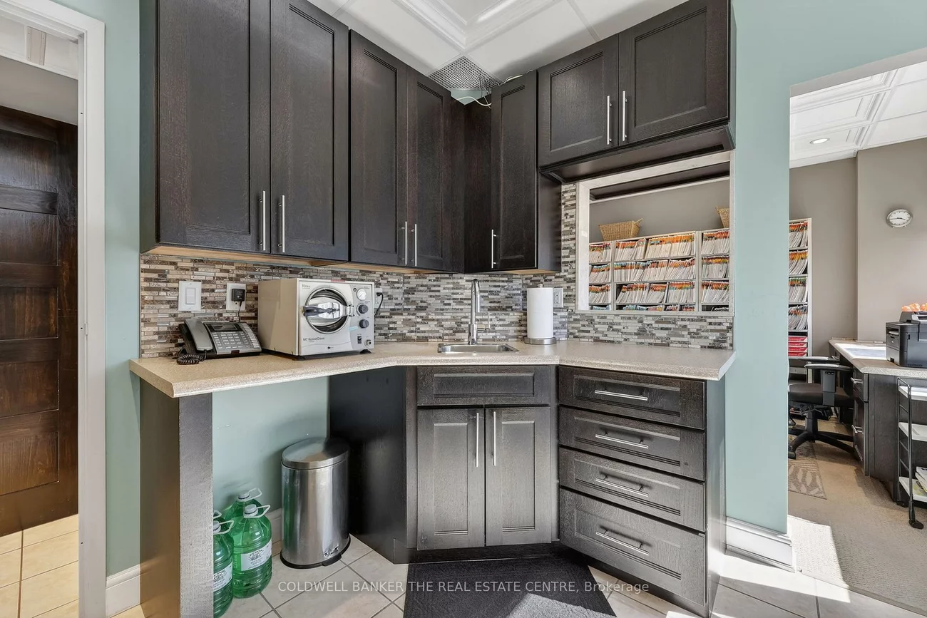 712, Davis, Gorham-College Manor, Newmarket