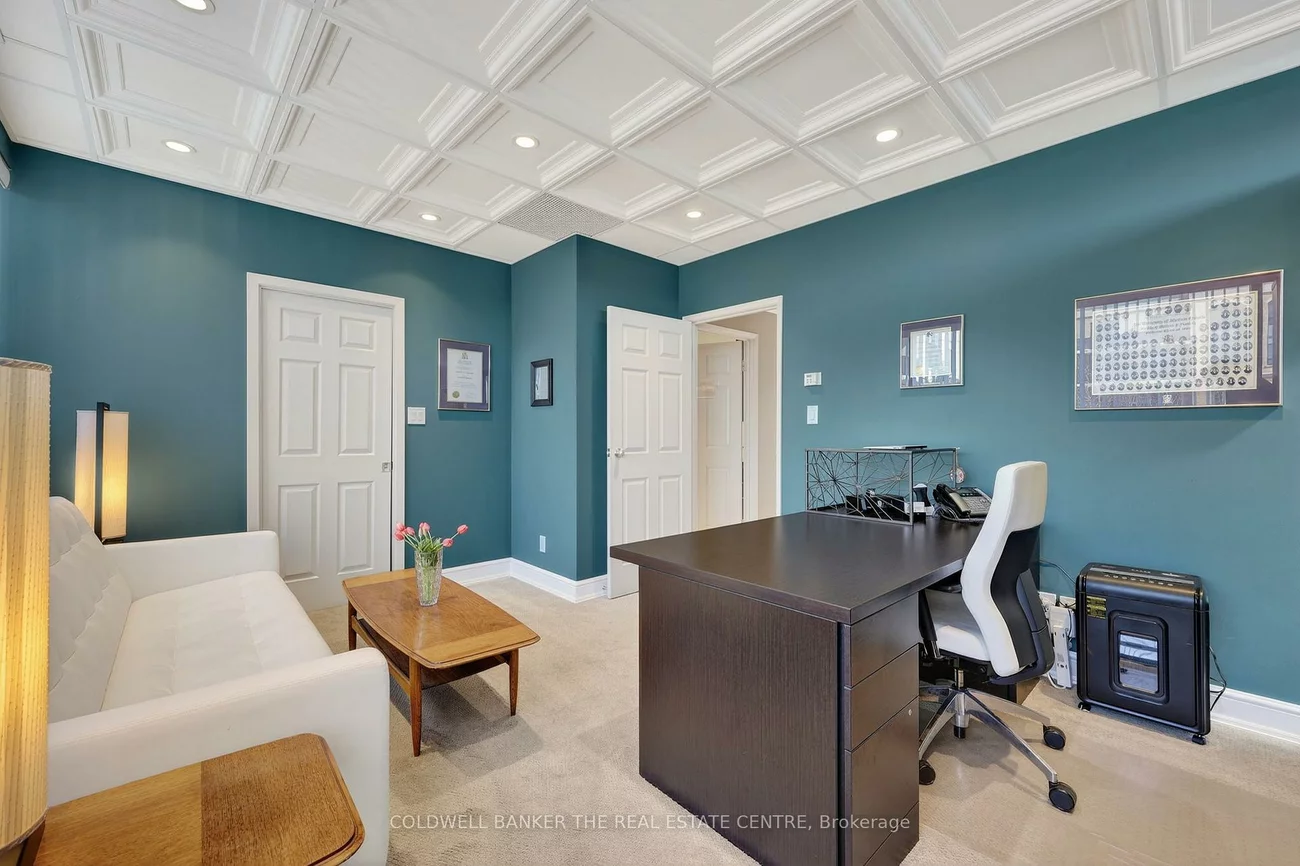 712, Davis, Gorham-College Manor, Newmarket