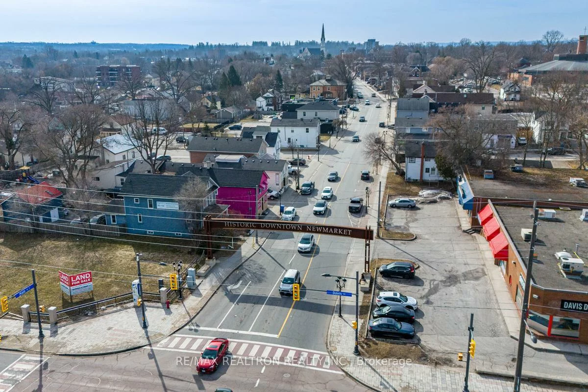 505, Queen, Central Newmarket, Newmarket