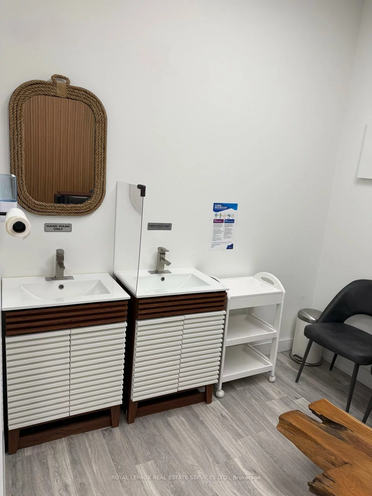 712, Davis, Gorham-College Manor, Newmarket