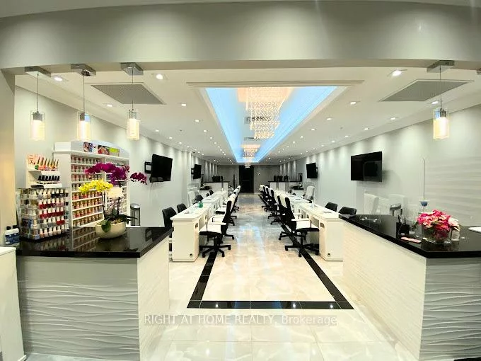 54, Davis, Central Newmarket, Newmarket