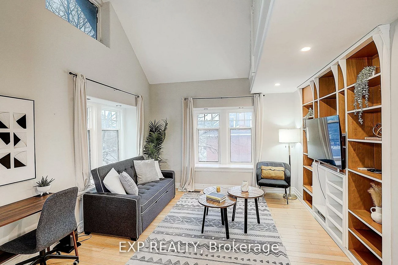 12, Vincent, Bristol-London, Newmarket