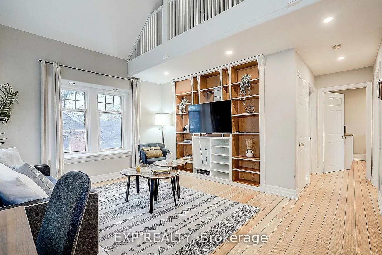 12, Vincent, Bristol-London, Newmarket