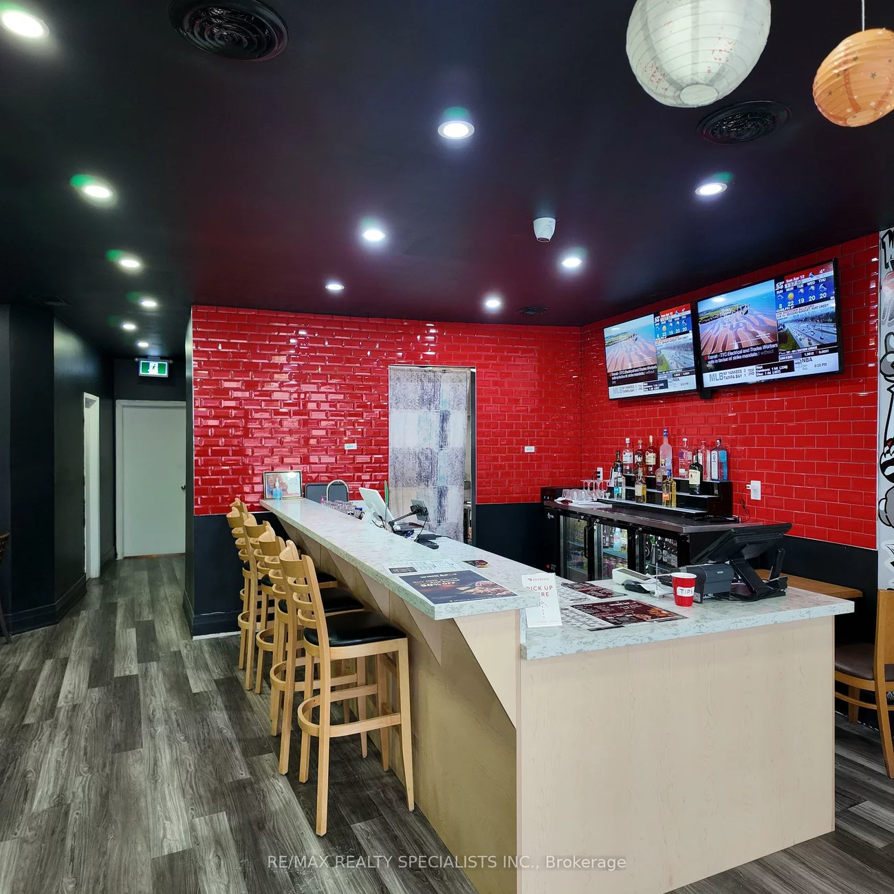 540, Davis, Central Newmarket, Newmarket