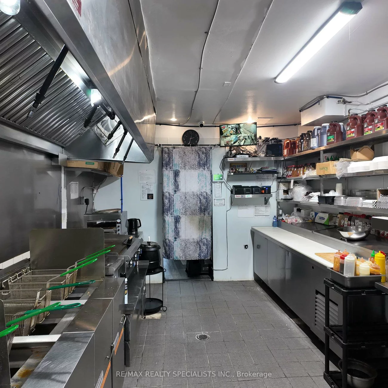 540, Davis, Central Newmarket, Newmarket