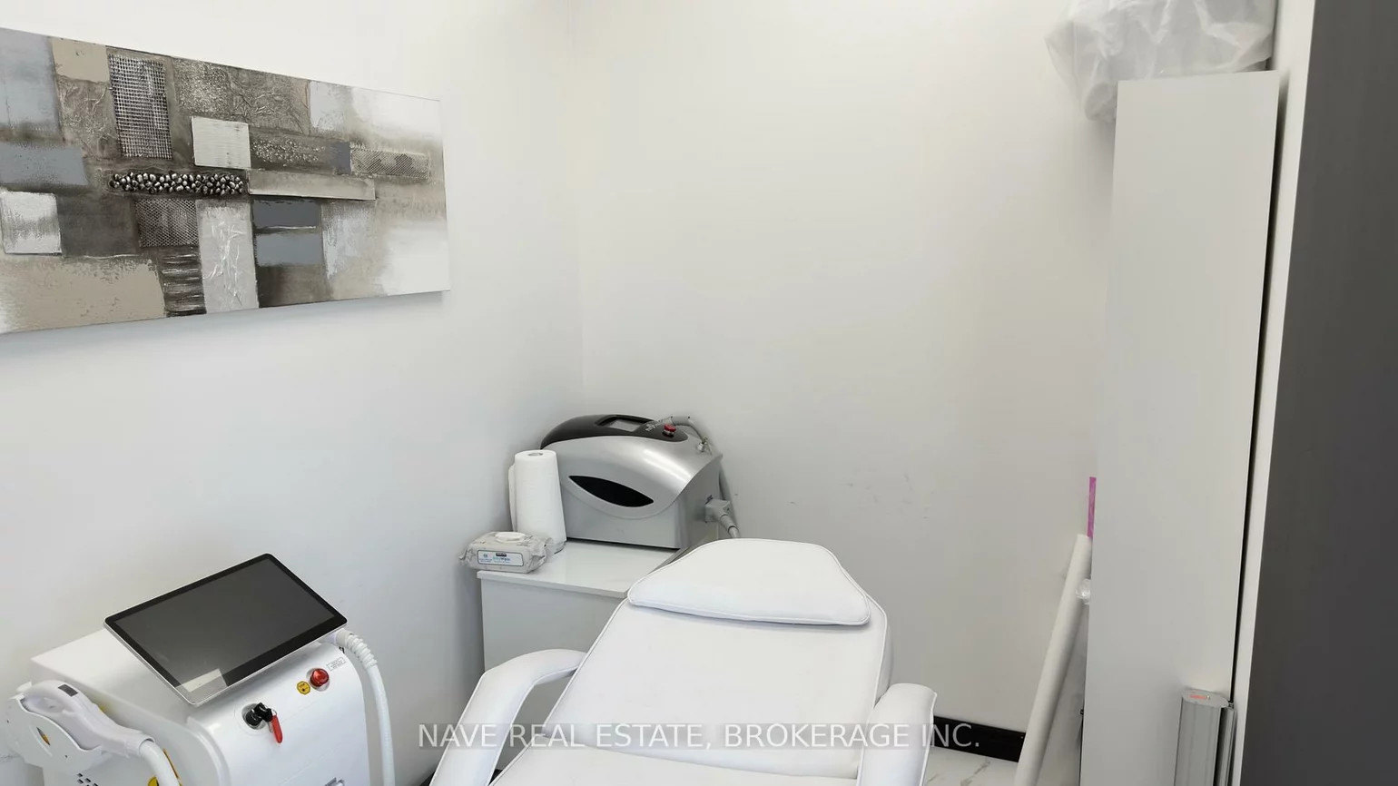 16925, Yonge, Central Newmarket, Newmarket