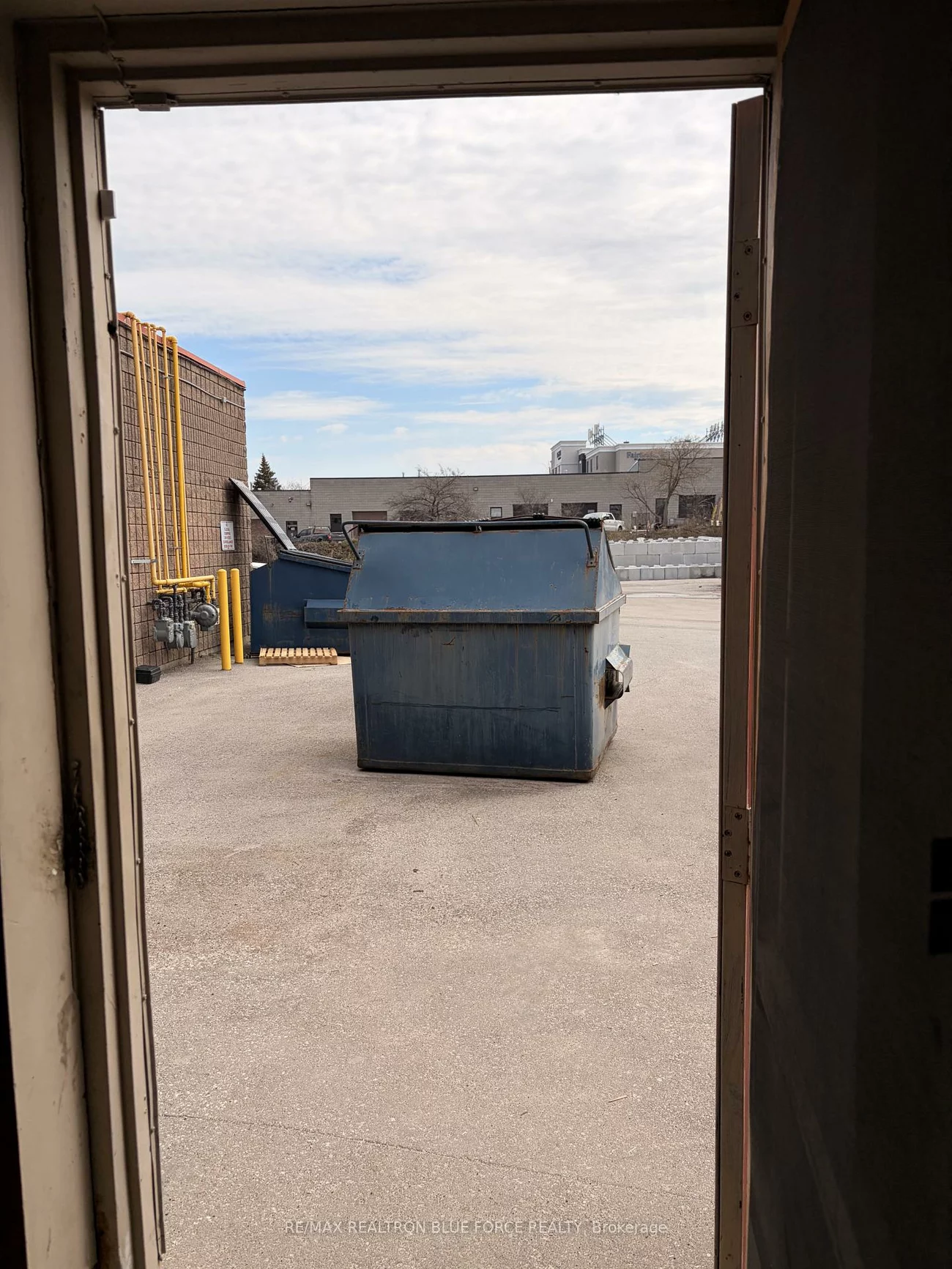 1111, Davis, Newmarket Industrial Park, Newmarket