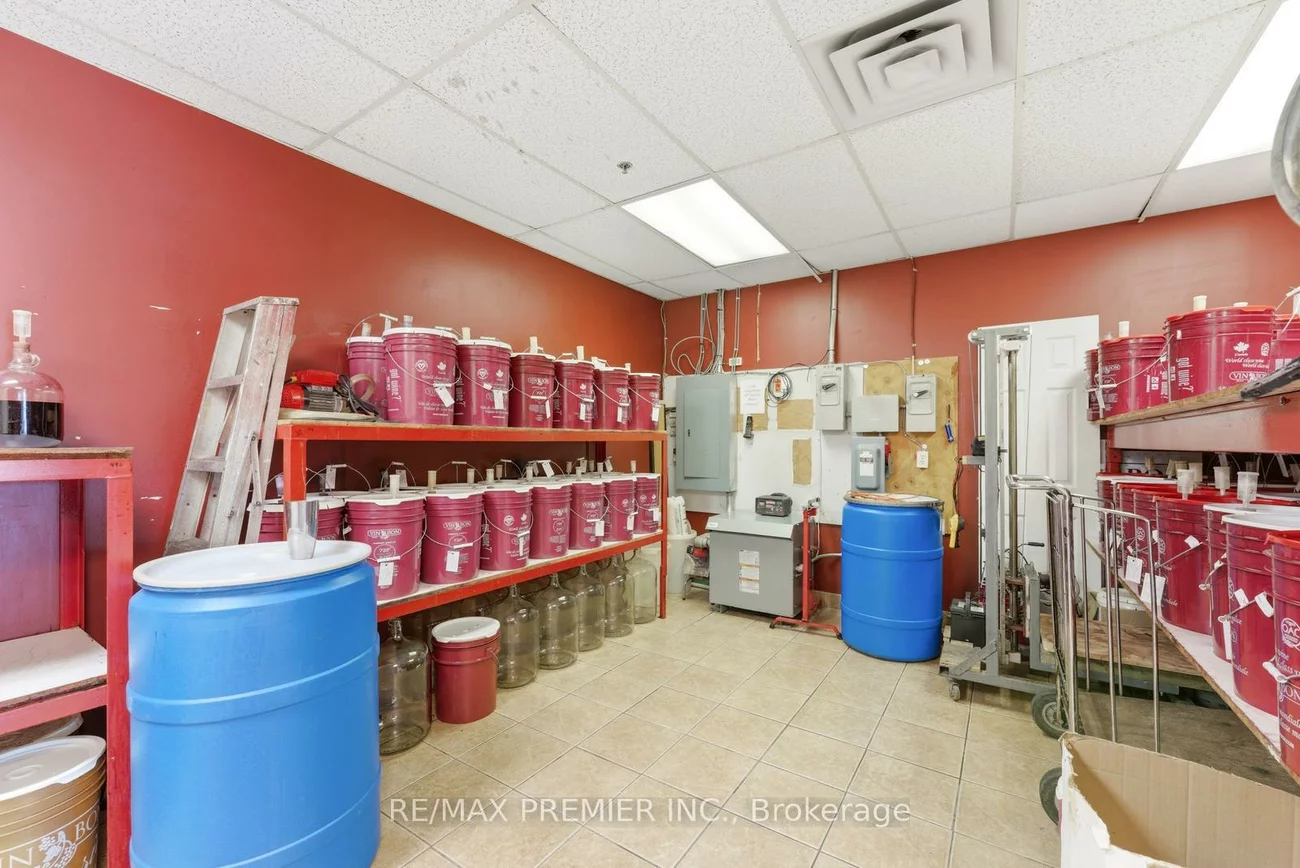 1100, Gorham, Newmarket Industrial Park, Newmarket
