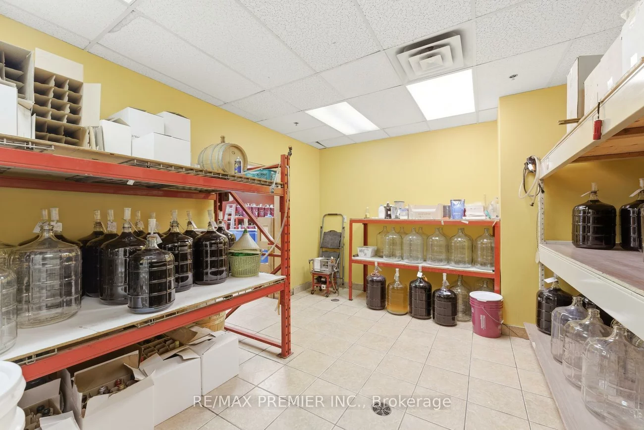 1100, Gorham, Newmarket Industrial Park, Newmarket