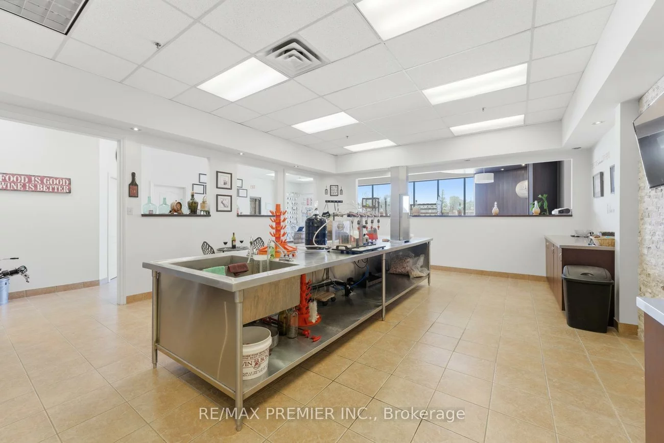 1100, Gorham, Newmarket Industrial Park, Newmarket