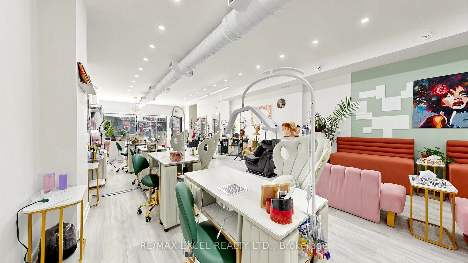 225, Main, Central Newmarket, Newmarket
