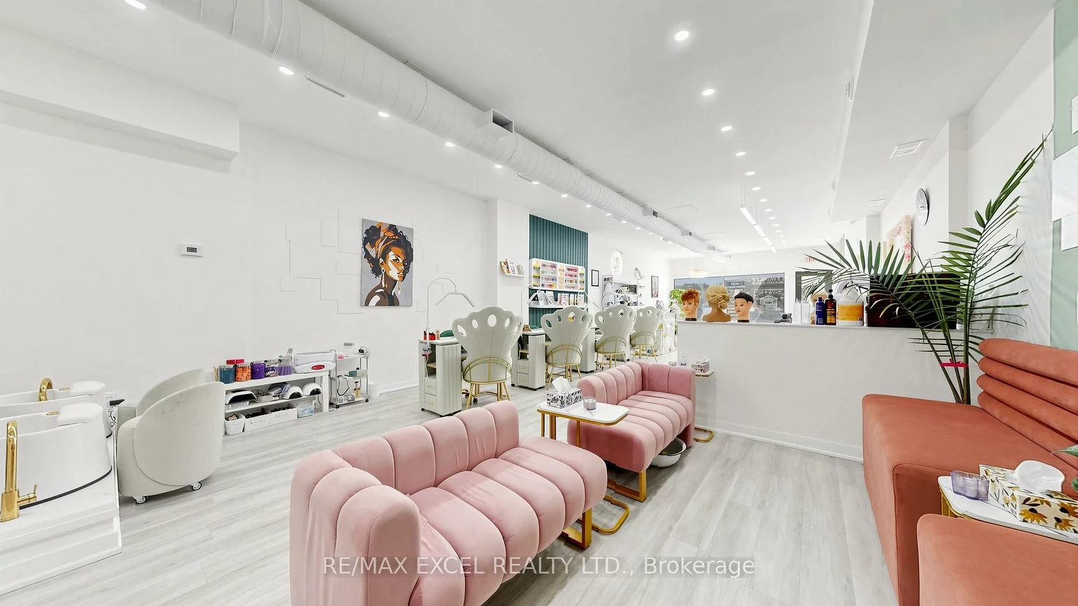 225, Main, Central Newmarket, Newmarket