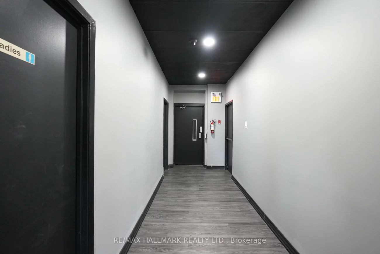 446, Davis, Central Newmarket, Newmarket