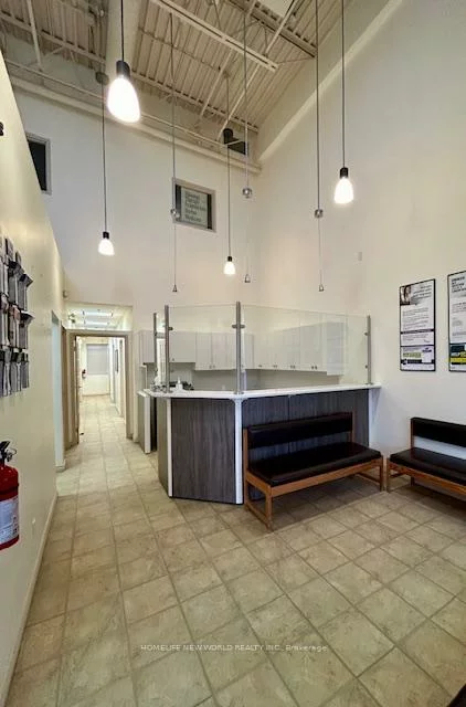 16945, Leslie, Newmarket Industrial Park, Newmarket