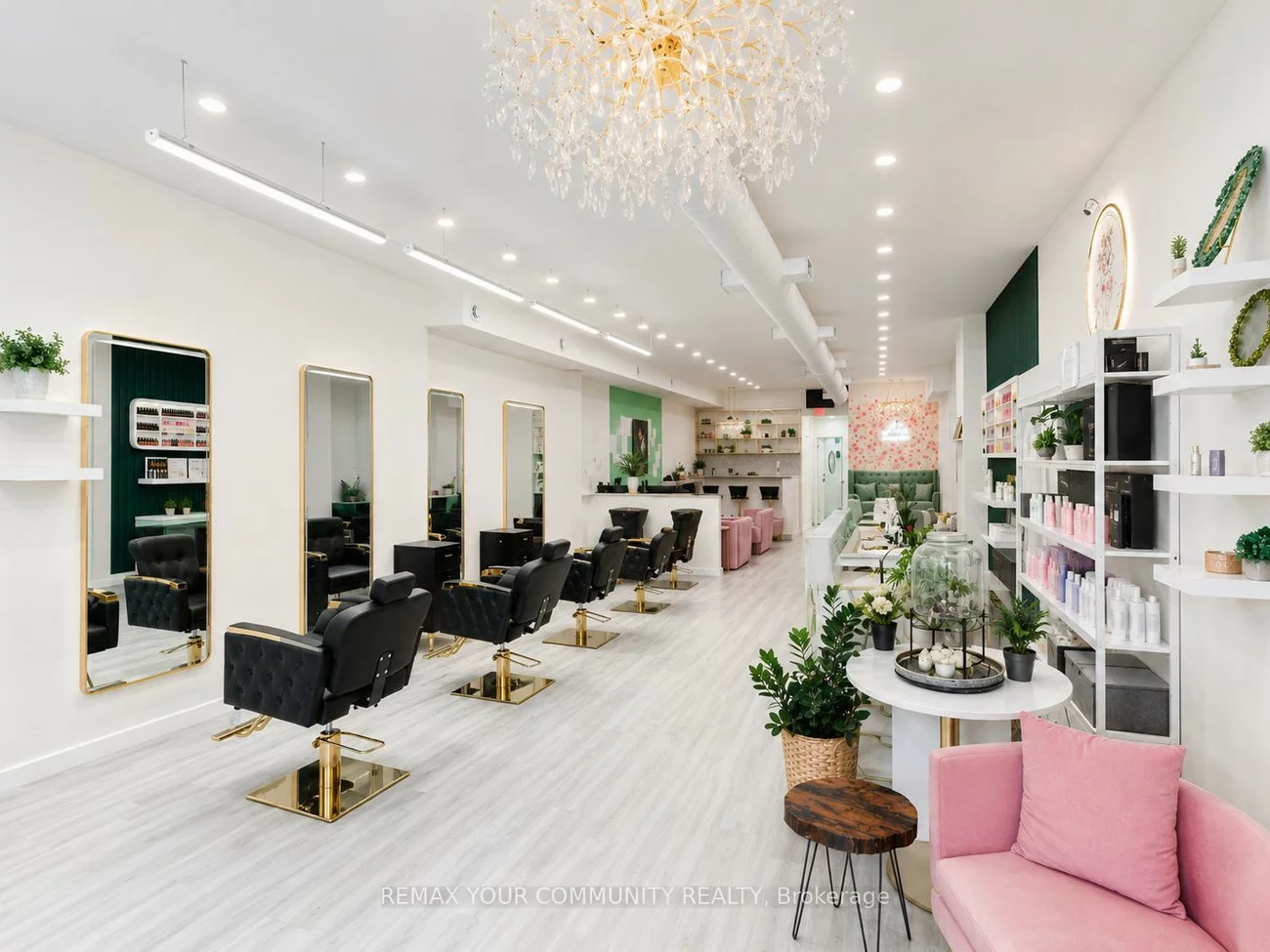 225, Main, Central Newmarket, Newmarket