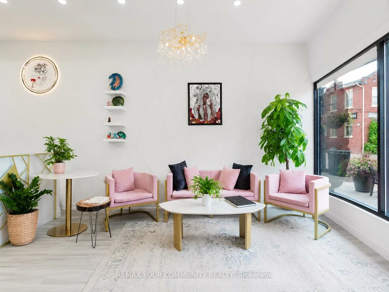 225, Main, Central Newmarket, Newmarket