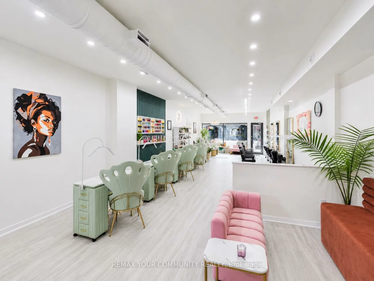225, Main, Central Newmarket, Newmarket