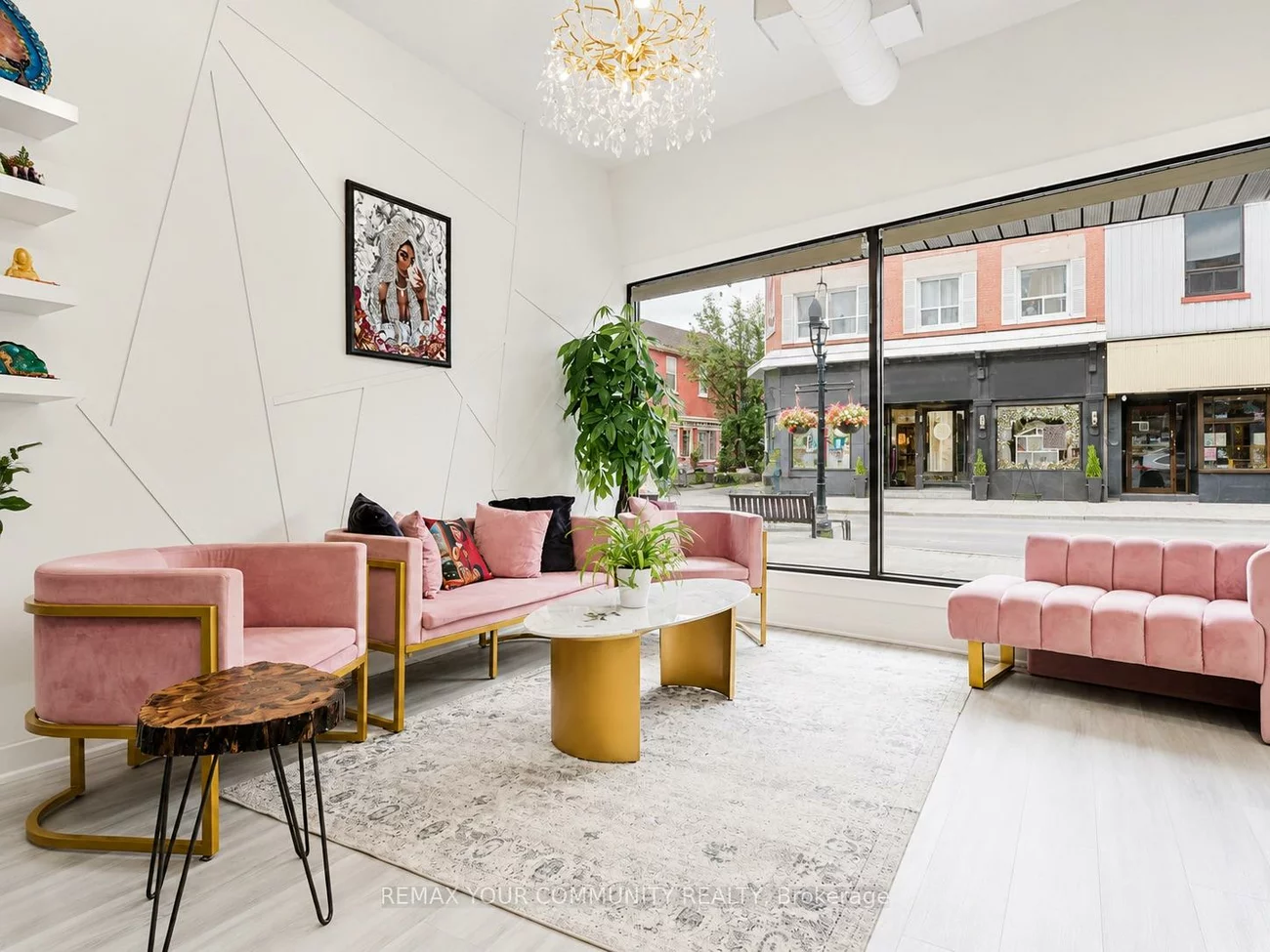 225, Main, Central Newmarket, Newmarket