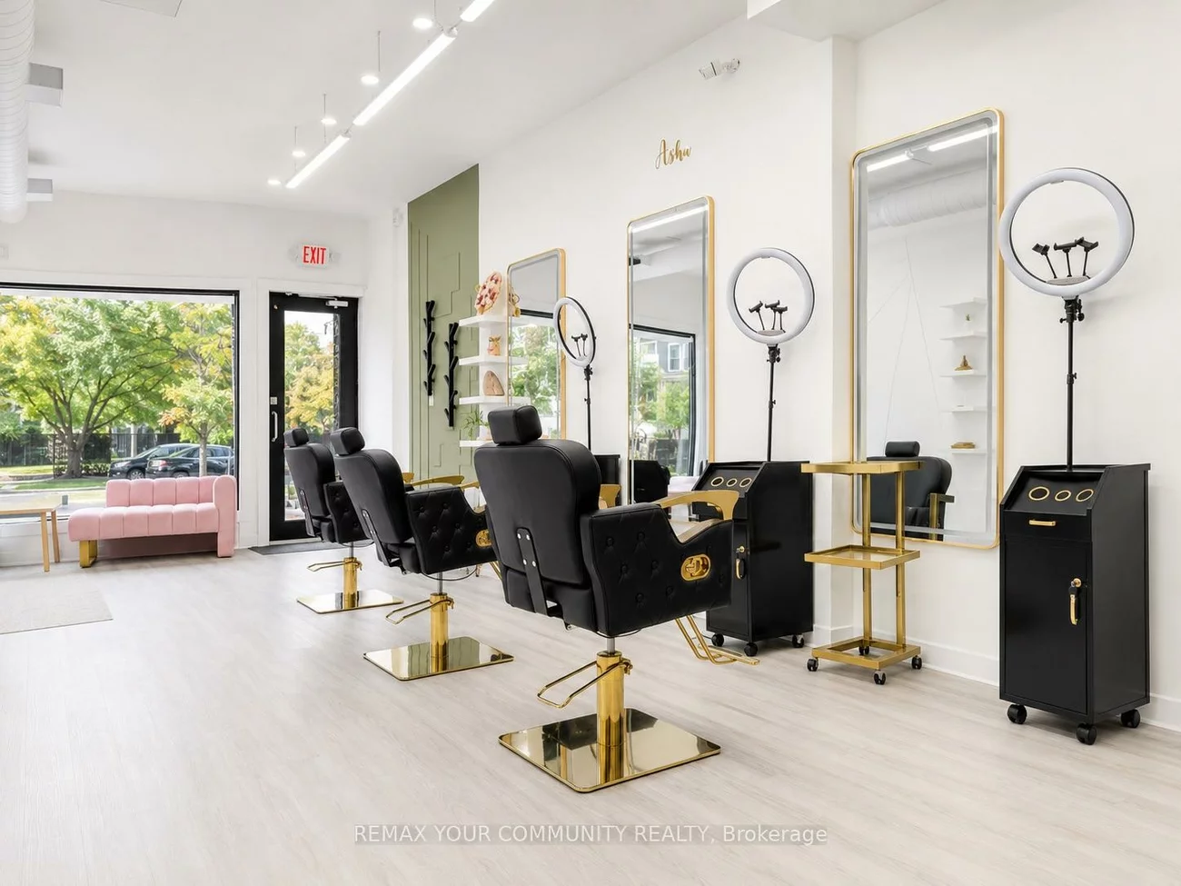 225, Main, Central Newmarket, Newmarket