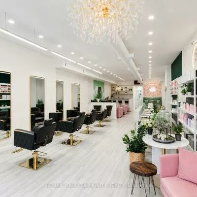 225, Main, Central Newmarket, Newmarket