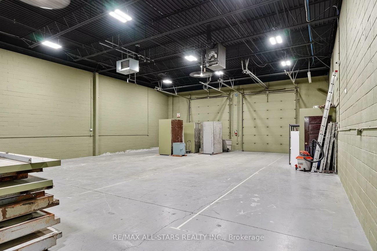 1131, Gorham, Newmarket Industrial Park, Newmarket