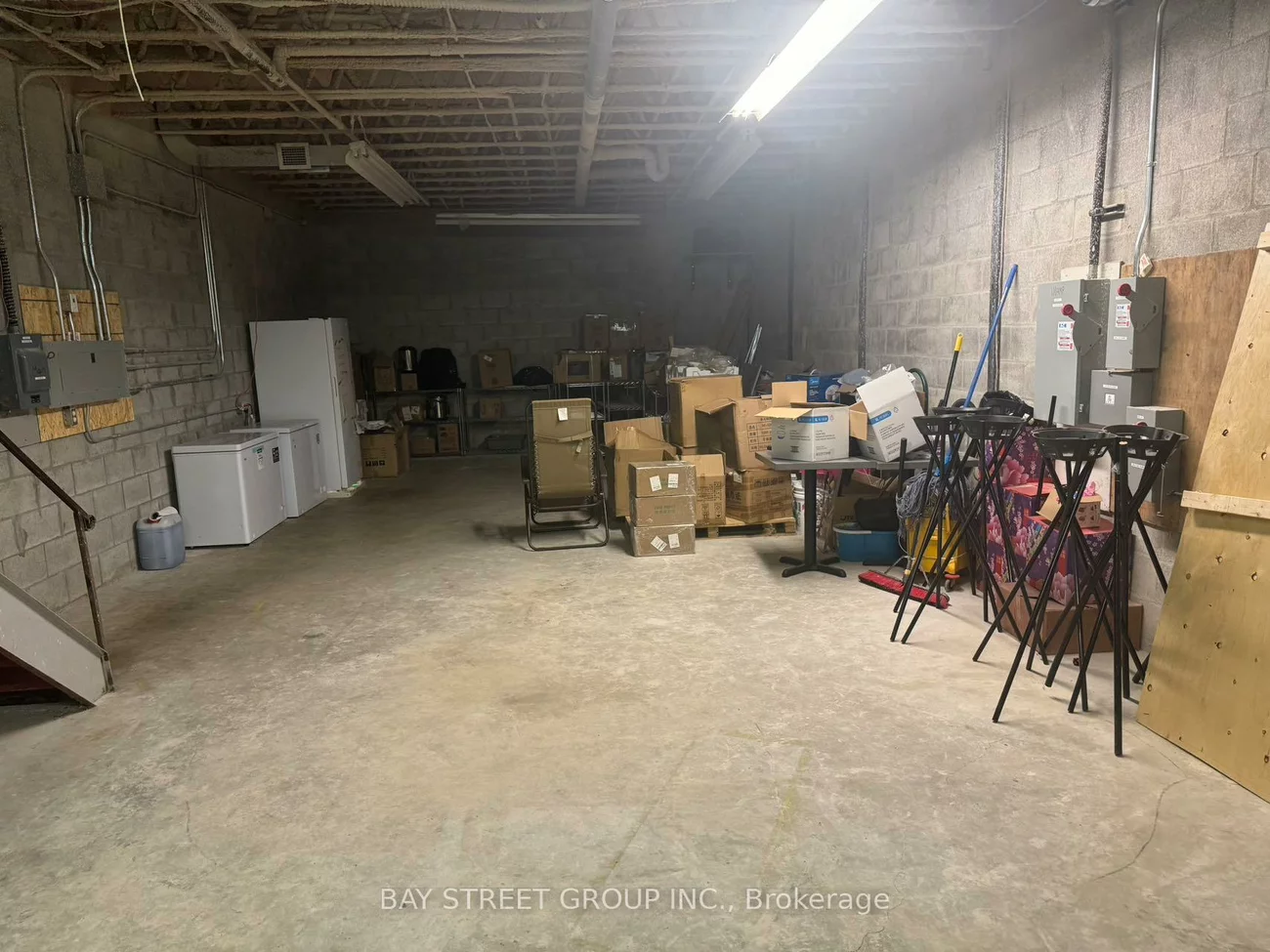 130, Davis, Central Newmarket, Newmarket