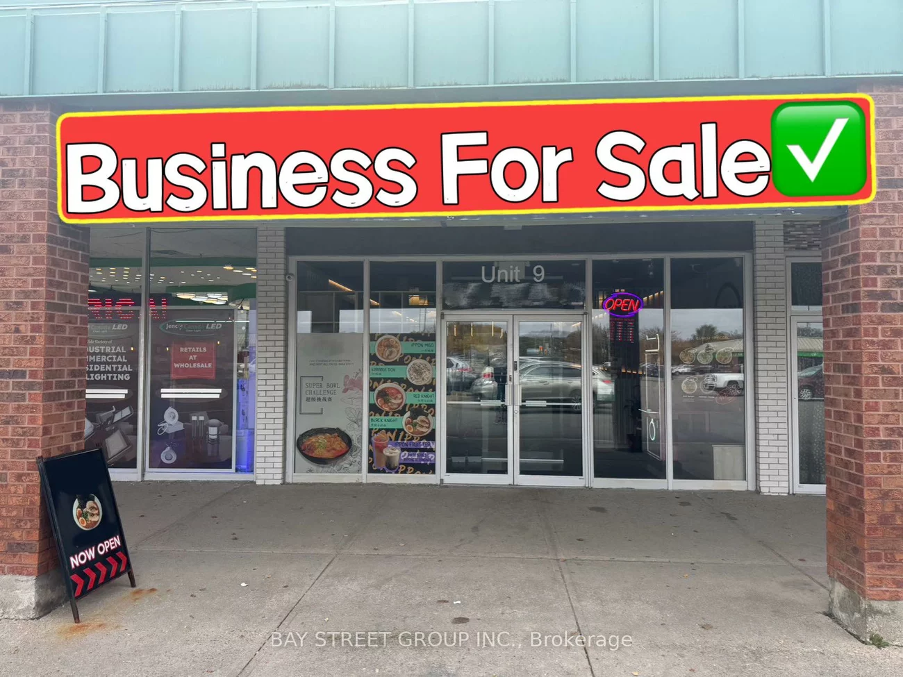 130, Davis, Central Newmarket, Newmarket