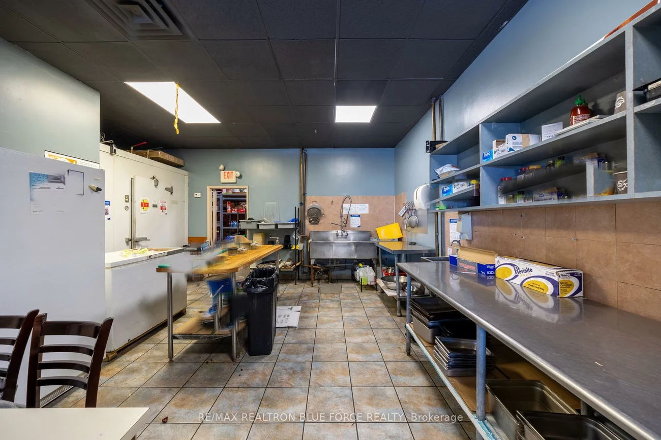 1111, Davis, Newmarket Industrial Park, Newmarket