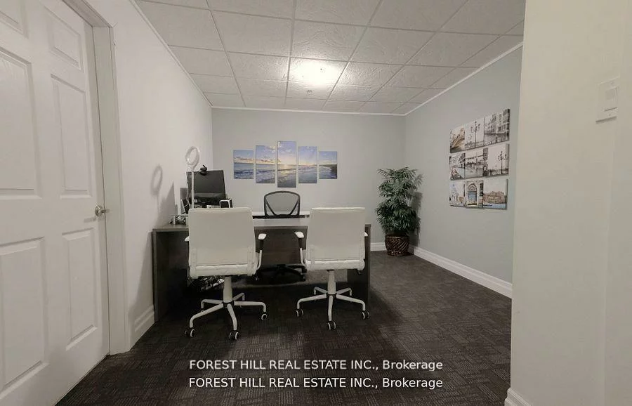 1211, Gorham, Gorham-College Manor, Newmarket