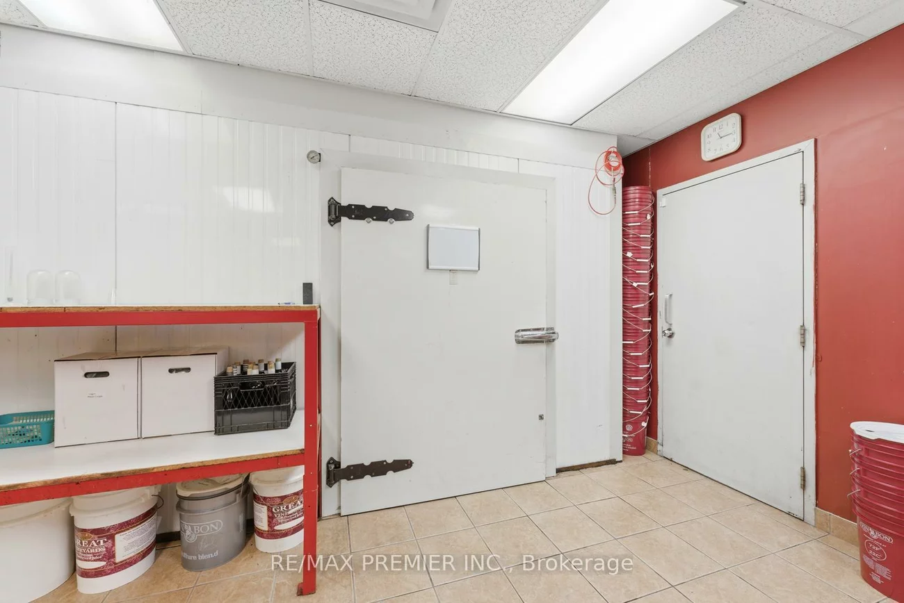 1100, Gorham, Newmarket Industrial Park, Newmarket