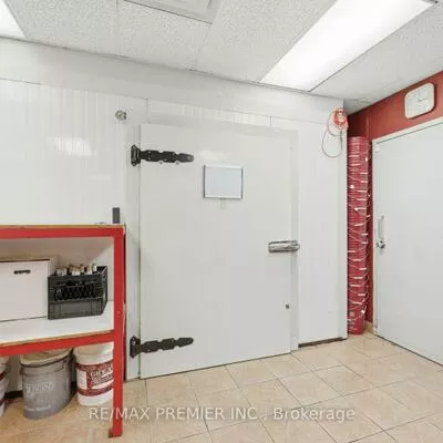 1100, Gorham, Newmarket Industrial Park, Newmarket