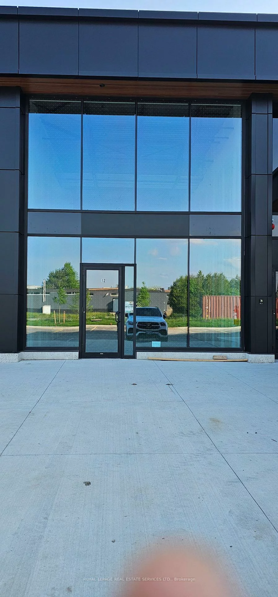 530, Speers, 1014 - QE Queen Elizabeth, Oakville