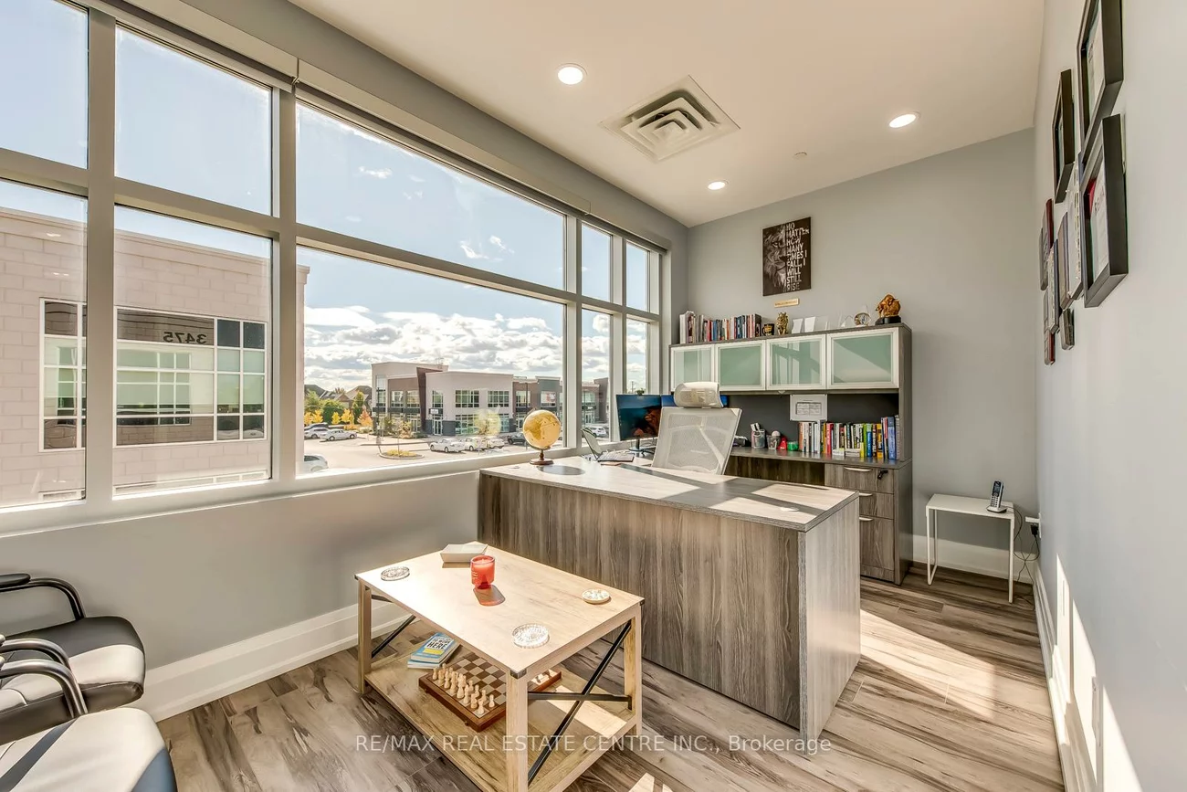3475, Rebecca, 1014 - QE Queen Elizabeth, Oakville