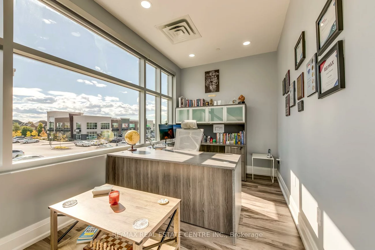 3475, Rebecca, 1014 - QE Queen Elizabeth, Oakville