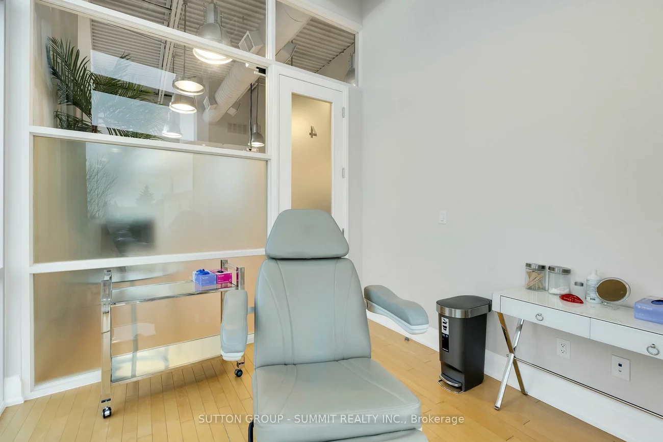 2390, Bristol, 1021 - WP Winston Park, Oakville