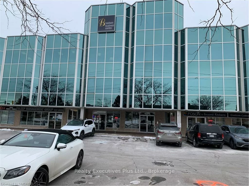 466, Speers, 1014 - QE Queen Elizabeth, Oakville