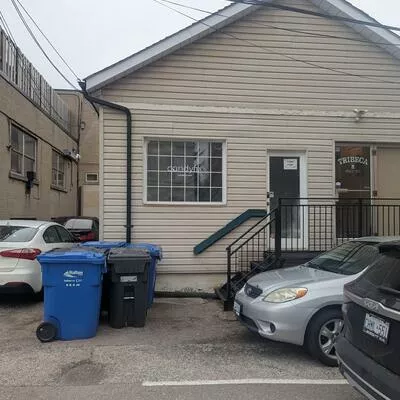 174, Lakeshore, 1002 - CO Central, Oakville